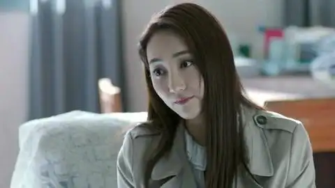 《 鸡毛飞上天》 高姝瑶绝对是个感性的女孩子,这些眼神说明了一切