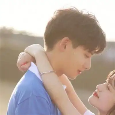 情侣头像2022最新版一男一女真人唯美情头浪漫高清微信头像大全