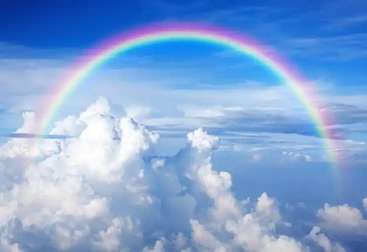 蓝天白云彩虹