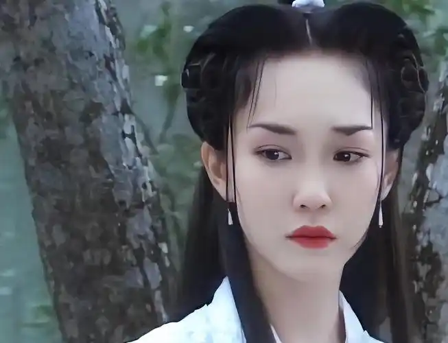 新加坡艺人范文芳:当演员,歌手曾多次获奖,家庭幸福事业长青