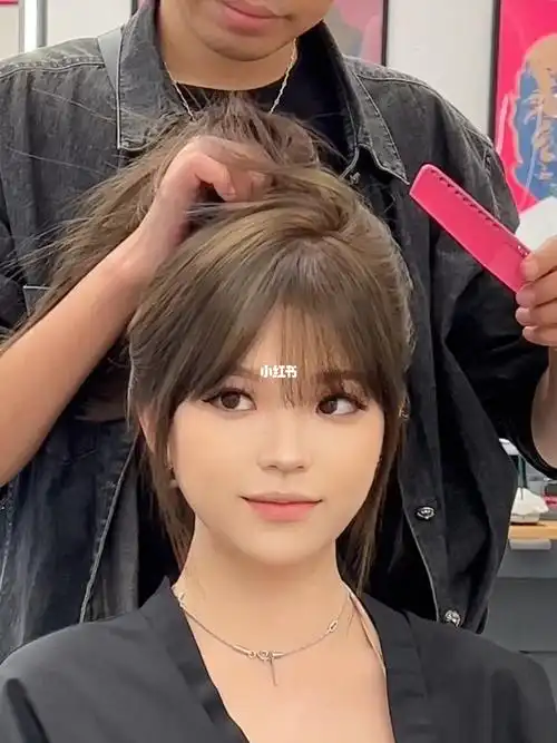 法式刘海怎么剪才能修饰脸型有氛围感