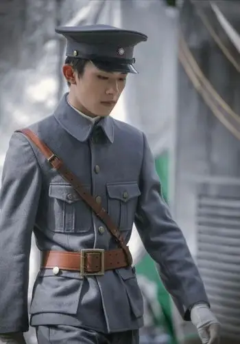 易烊千玺长津湖军装照出炉网友不淡定了请问国家分配对象吗