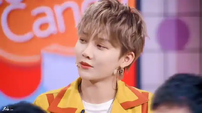 刘雨昕超话#刘雨昕正能量偶像#笑起来的熏熏最好看7715露牙牙的熏