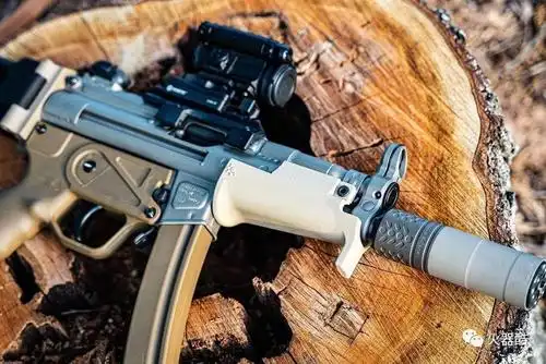 枪械美图或长或短或粗或细不一样的冷酷美感