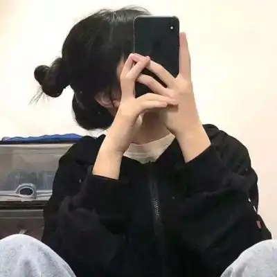 温柔丸子头女生头像/小鬼 晚安