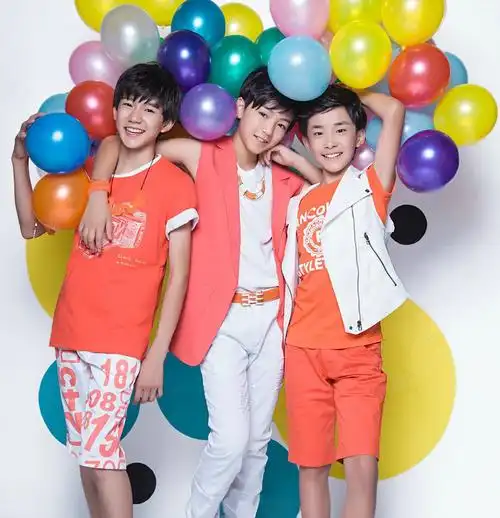 p>tfboys,中国内地男子演唱组合,由 a target="_blank" href="/item