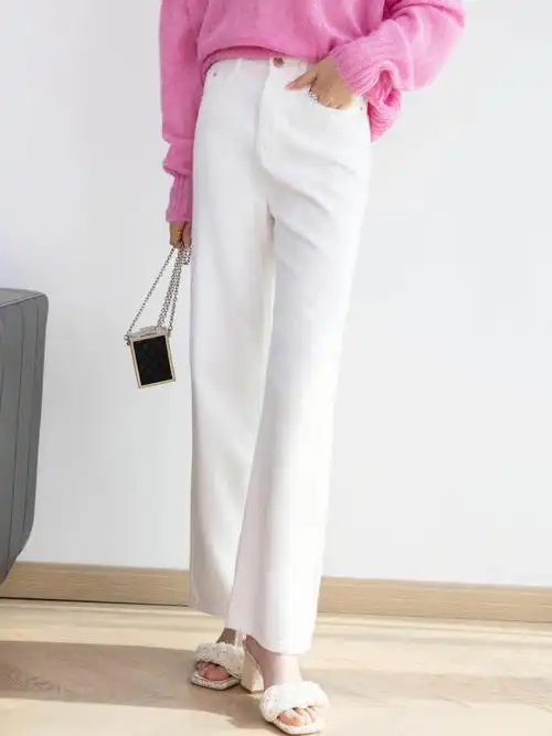 搭配四季区别于日常普通蓝/黑牛仔裤不羁的感觉白色牛仔更适合演绎