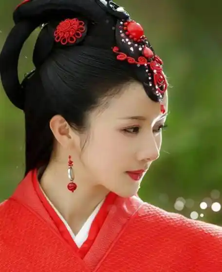 孙菲菲～09版《孔雀东南飞》中刘兰芝的饰演者