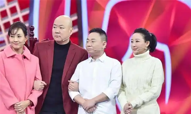 郭冬临,中国内地相声,小品演员,他曾家喻户晓,是连登春晚舞台18次的大