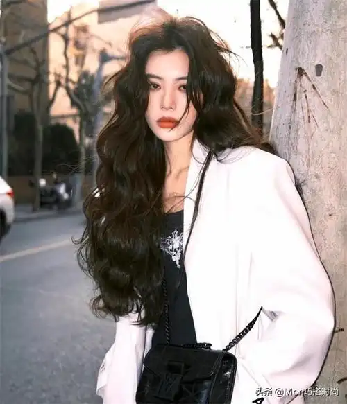 发型图片女刘海(发型图片女刘海中分)-天晟网