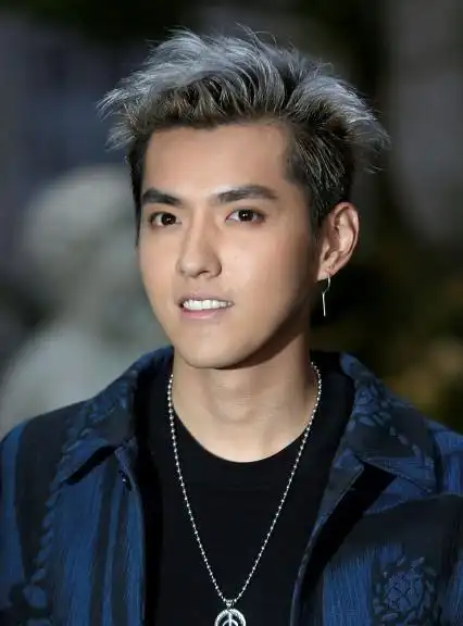 吴亦凡事件后续发展,鹿晗黄子韬被叫去做笔录,为何跳过张艺兴图3