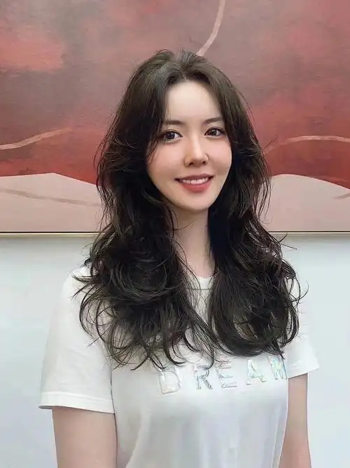 长发打理最简单的法式大卷