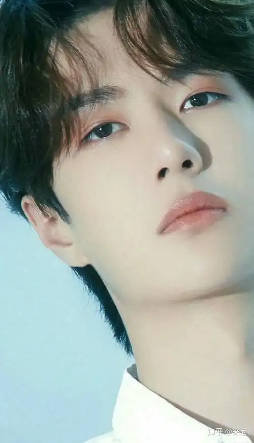 有粉丝有王一博禁欲系的图片吗