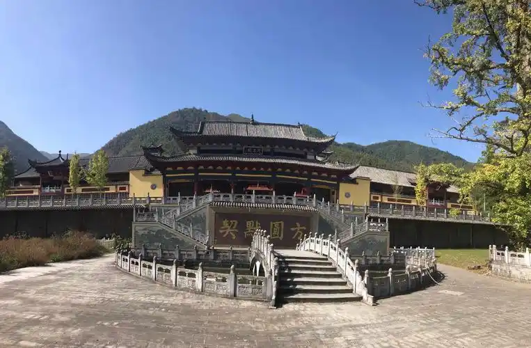 宜春仰山栖隐禅寺游