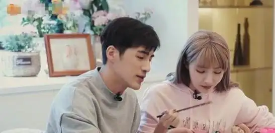 姜潮妈妈是理想婆婆婚前买房送儿媳房产证名字只写麦迪娜