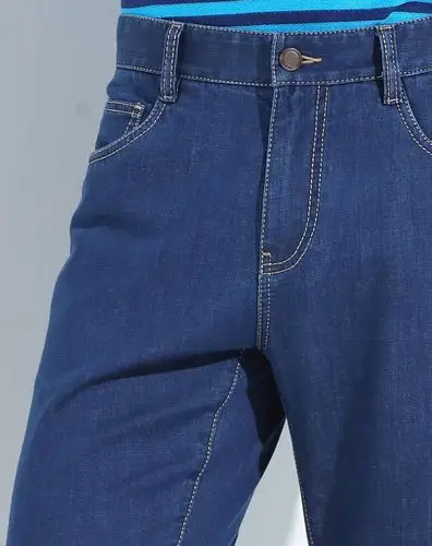 2016年新款中蓝色舒适直筒水洗牛仔裤