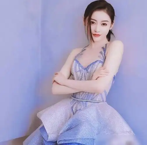 提起张天爱和古力娜扎这两位女明星,大家都是非常熟悉的了,一位凭借着