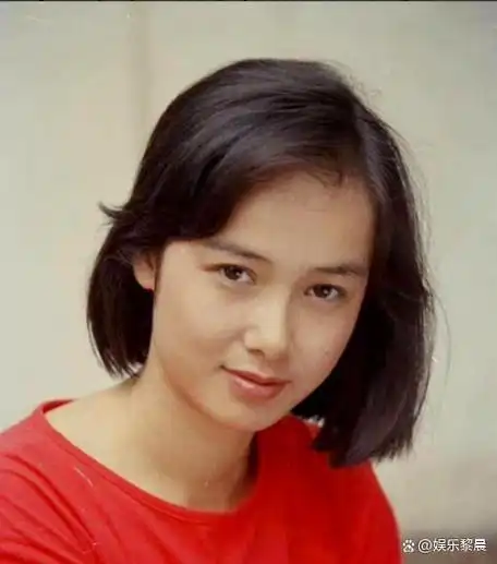 靳东言道:娶了李佳这样漂亮的好老婆,是我这辈子最幸运的事!