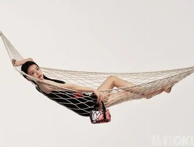 孙怡黑长直造型##孙怡穿了个游泳圈吗