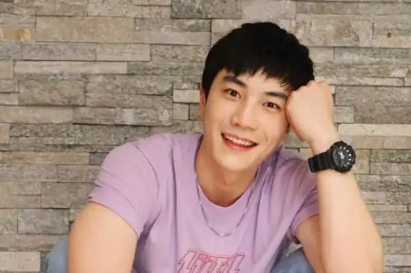 南韩练习生当兵暴瘦10公斤惊遇生死关头