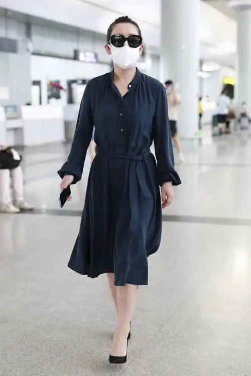 40秦海璐成熟感十足为显气质给衣服加点料亮闪闪更吸睛了