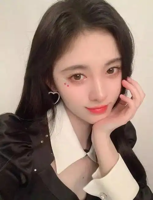 鞠婧祎9个姿势让人看了都忍不住赞不绝口操作简单又上镜