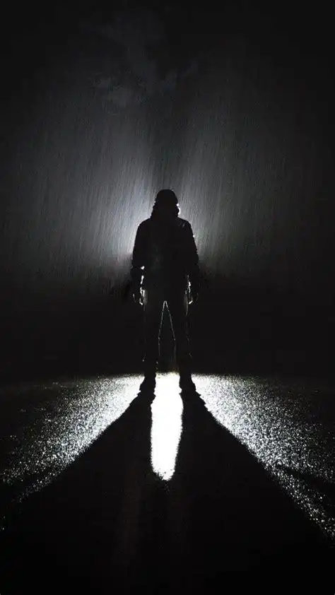 男生淋雨唯美照片淋雨照片2022已更新今日图集