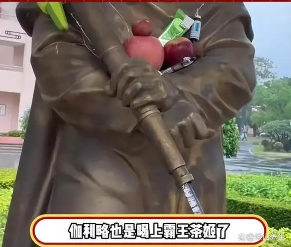 考前"零食抱佛脚",没有一个名人肚子是饿的,各路大神忙到飞起