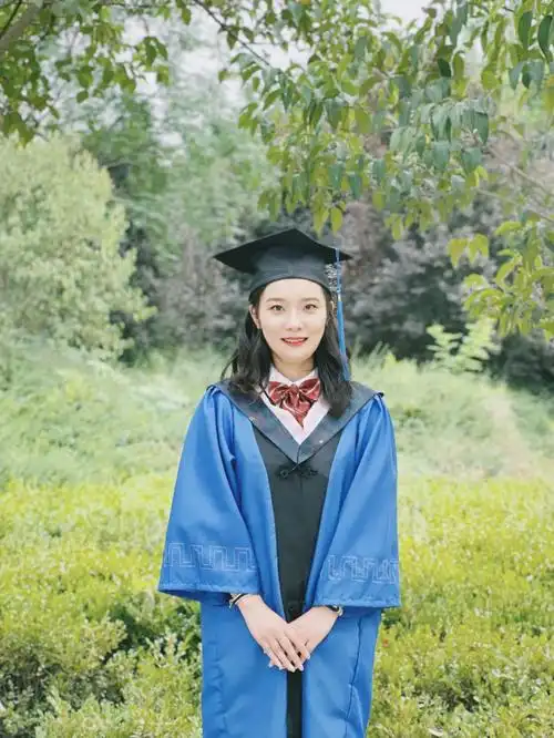 我的单人毕业照