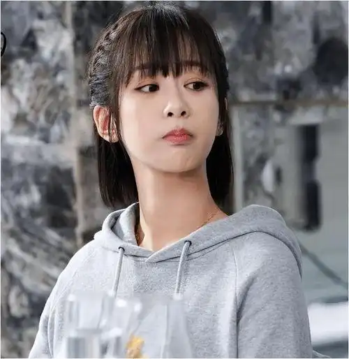 越努力越悲催这一次31岁的杨紫不再受到网友们的宽容