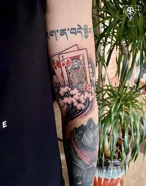纹身/刺青纹身图片_手部new school扑克牌海浪纹身图案