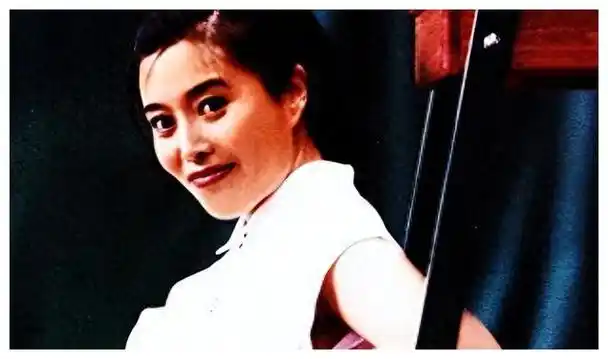 丁嘉丽:放纵欲望悔恨终身,为儿女忏悔余生!