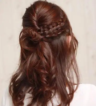 2012流行半编发发型 超人气浪漫中长发发型扎法