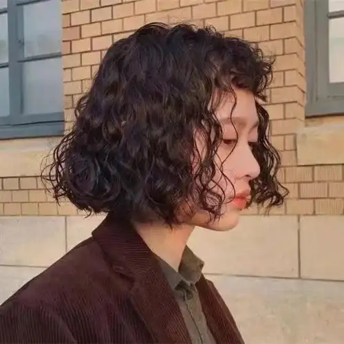 复古港风"满头卷"烫发太火了!|复古港风|发型图片库|发型|头发