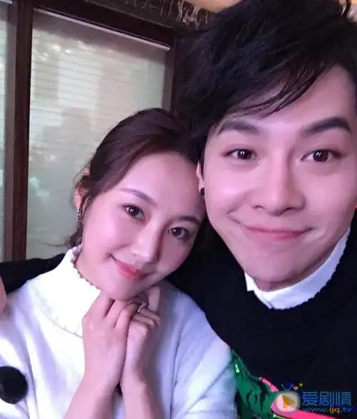 李纯个人资料简介_李纯图片写真_生活照_家庭背景-明星库