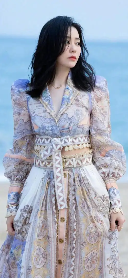 明星系列壁纸张靓颖