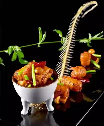 九道精美酒楼菜品型味俱备吸客利器