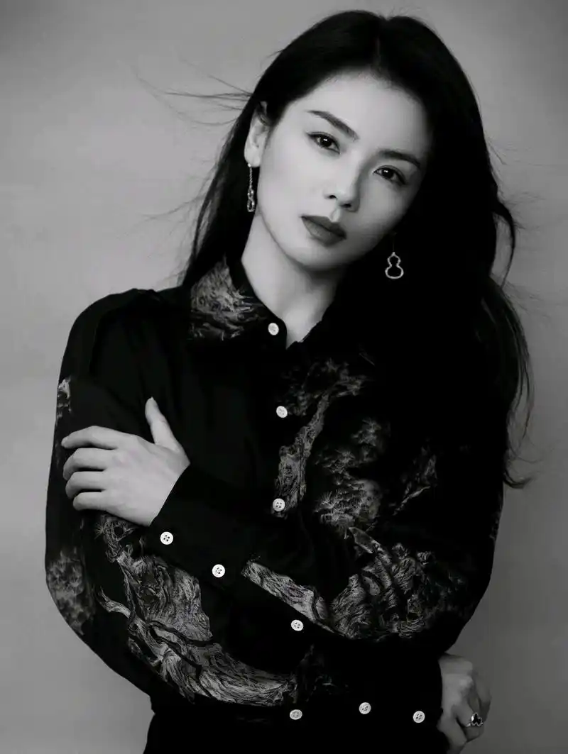 气质女演员刘涛