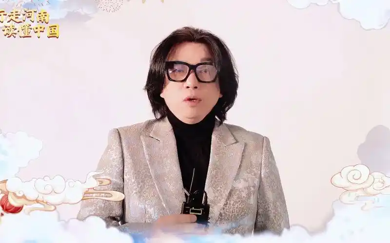 跟随音乐人郭峰,开启2023欢乐春节音乐会奇妙之旅.