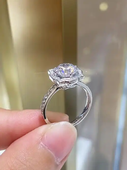 15克拉贝拉款钻戒