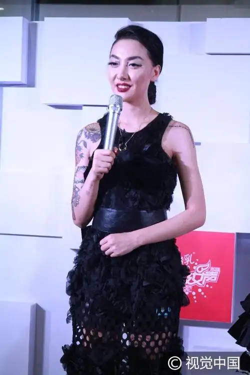 2016超级女声全国总决赛第九场晋级赛(5进4)8月27日晚在长沙举行,王金