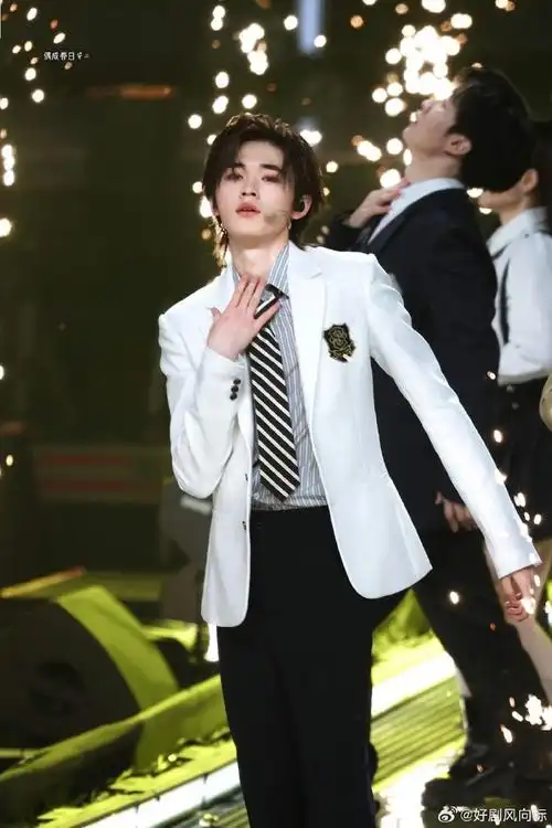 宋亚轩喉结杀##宋亚轩