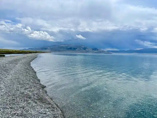 这一抹赛里木湖蓝