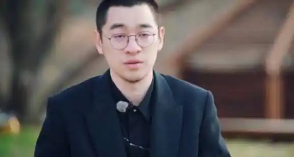 周杰一首酸溜溜的情诗,秒杀五音不全的张翰,郭麒麟组合,成为当晚的