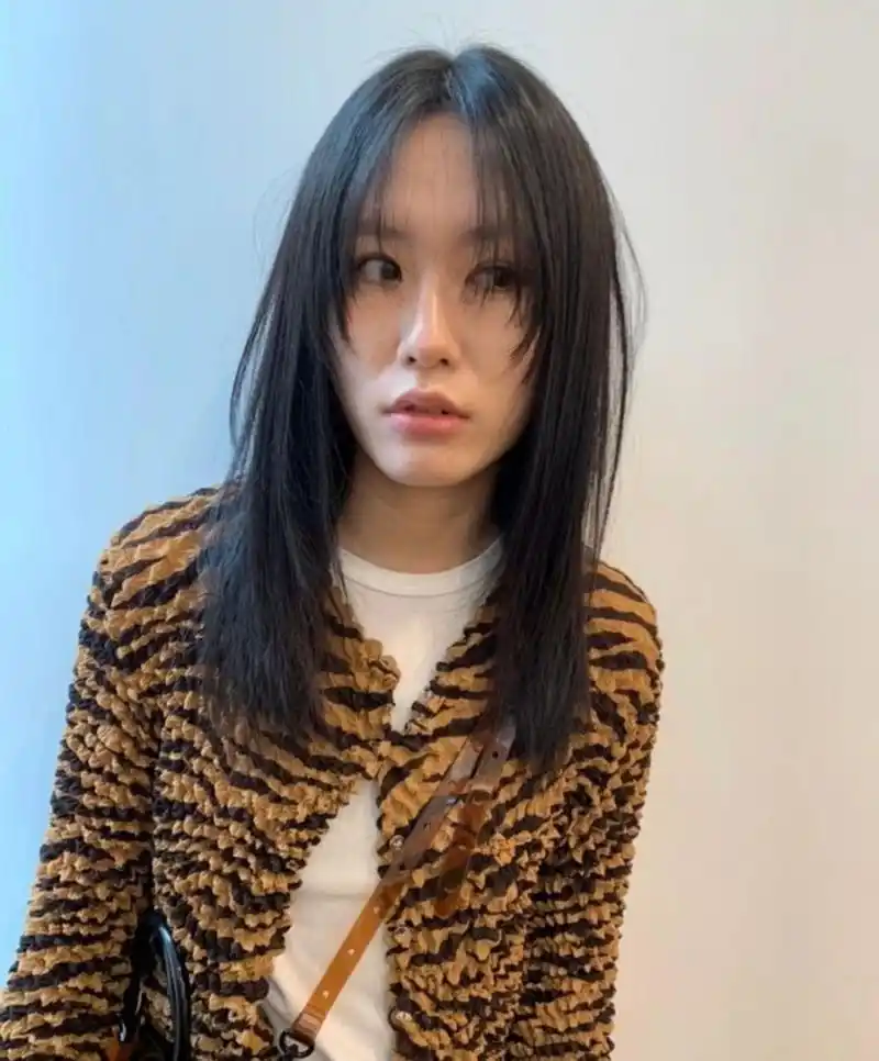 中长发碎发 柔美显气质 休闲生活化78 适合亚洲女生的高层次发型 给