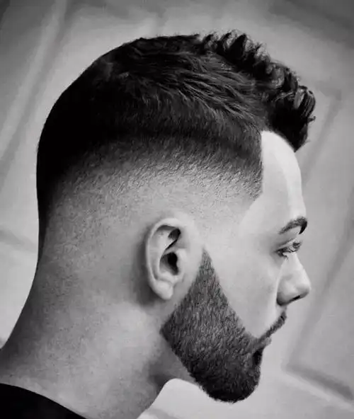 微胖圆脸男人该剪什么发型?让你瘦脸有道!