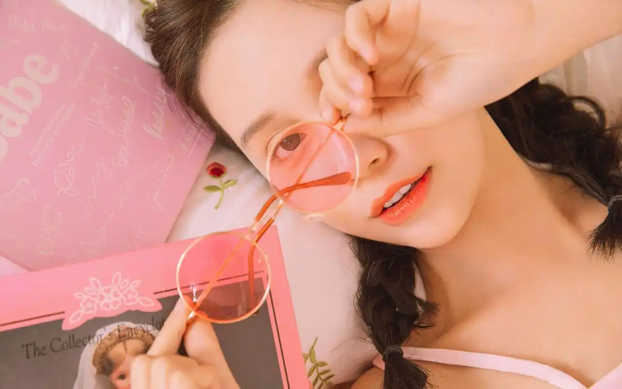 甜美少女粉色系唯美高清壁纸