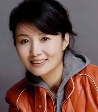 杜志国现任老婆郑卫莉照片 杜志国是杜淳的父亲吗