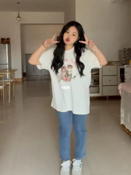 身高1米5体重110斤