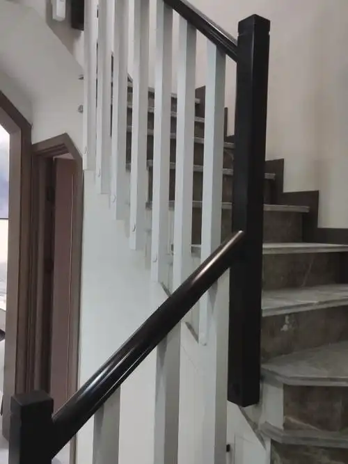 亲们到实体店选购谢谢亲谢谢#九尚楼梯  #楼梯设计灵感库  #楼梯扶手